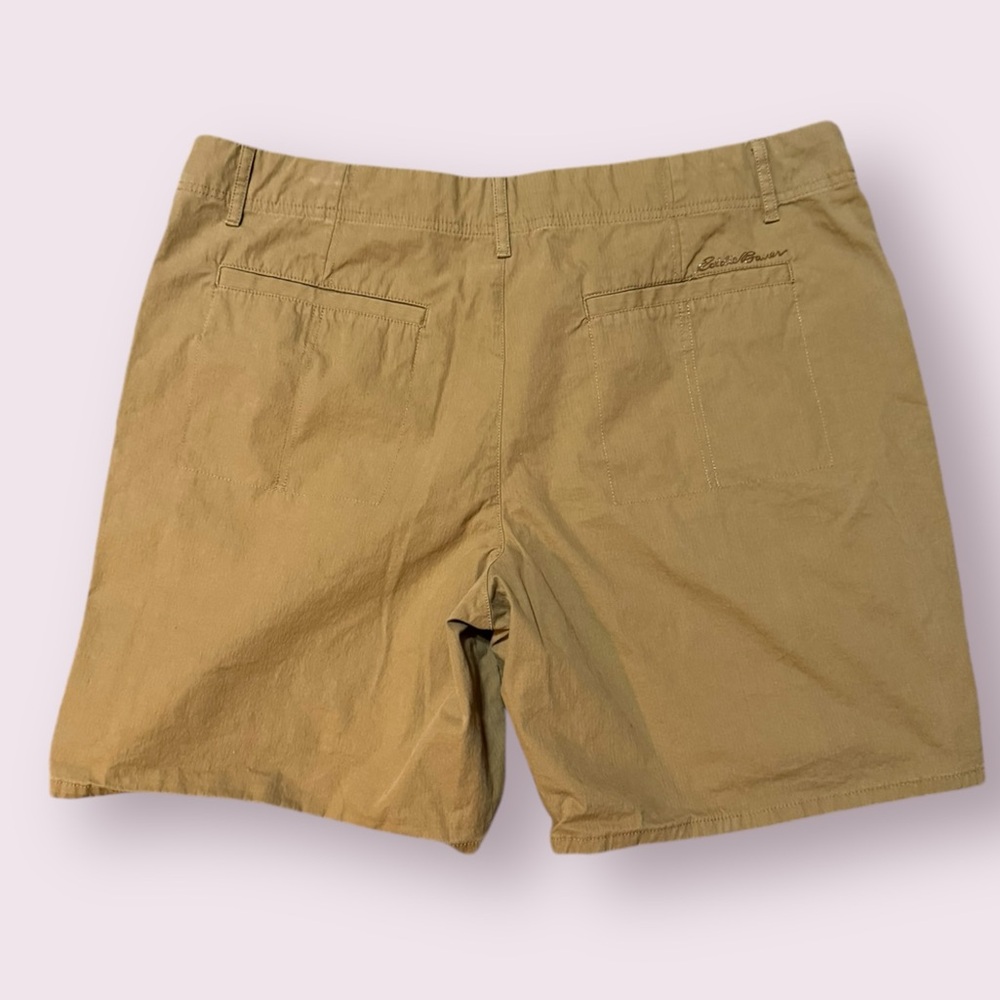 Eddie Bauer women’s size 16 yellow ocher color multi pocket shorts. - Picture 6 of 6